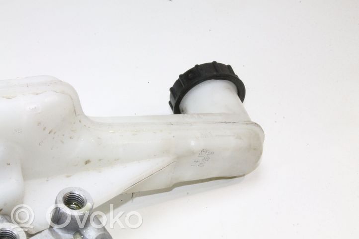 Ford Fusion II Główny cylinder hamulca 26415200164