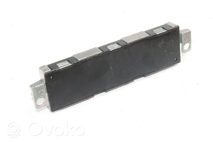 Audi A4 S4 B8 8K Amplificateur d'antenne 8K9035225K