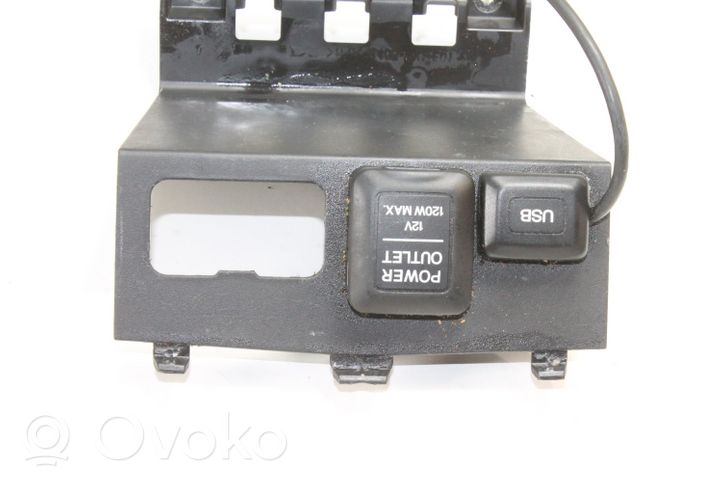 Honda Civic IX Connettore plug in AUX 83407TV1E81