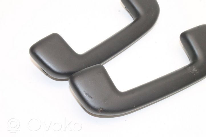 Toyota C-HR A set of handles for the ceiling 74612H7040