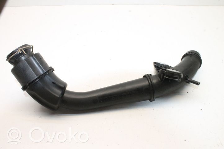 Mercedes-Benz CLA C118 X118 Conduit d'air (cabine) A2820980007