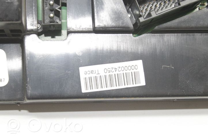 Land Rover Range Rover L322 Przełącznik / Włącznik nawiewu dmuchawy 