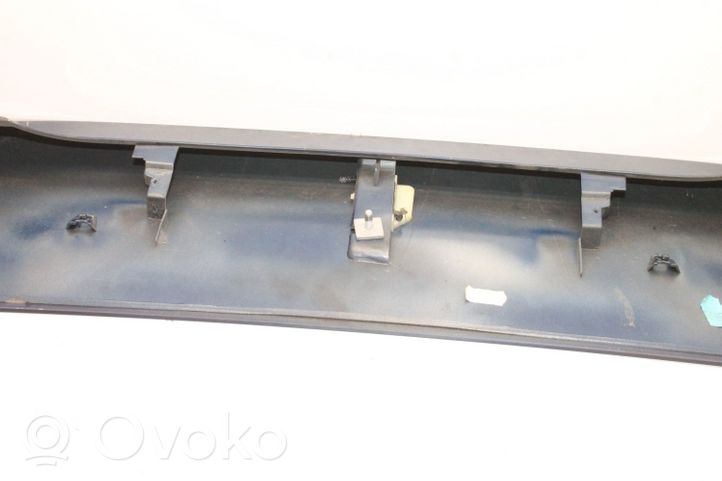 Volkswagen Touareg I Tailgate/trunk spoiler 7L6827933J