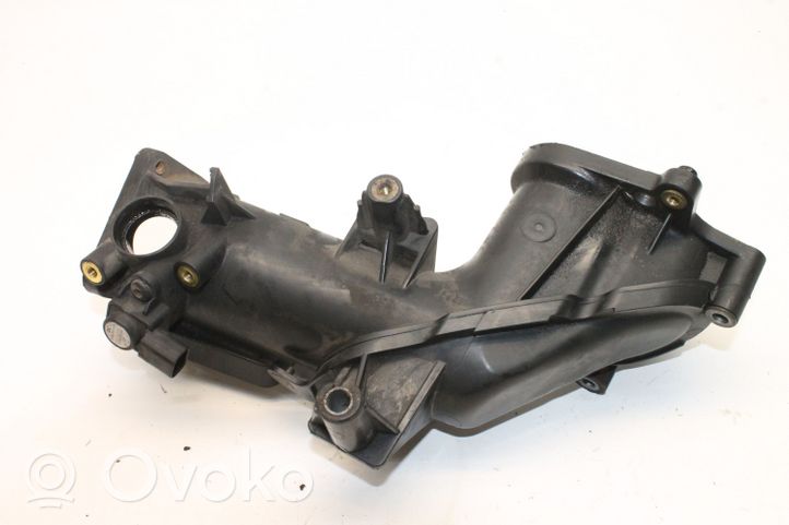 Mercedes-Benz R W251 Salono oro latakas (-ai) A6420901037