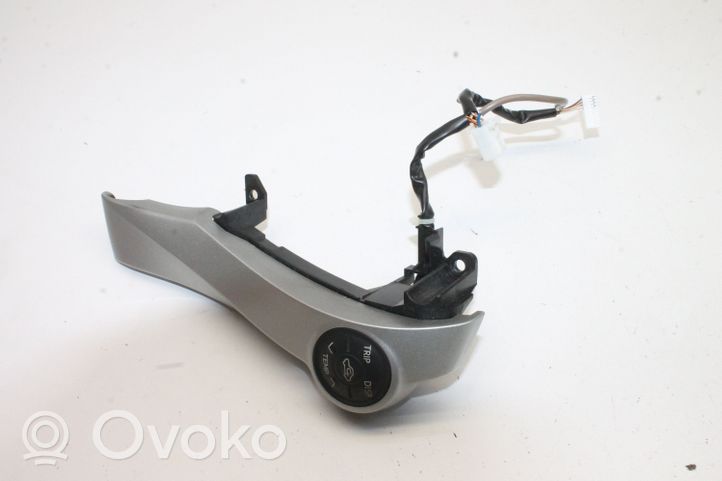 Toyota Prius (XW30) Boutons / interrupteurs volant F70CV481