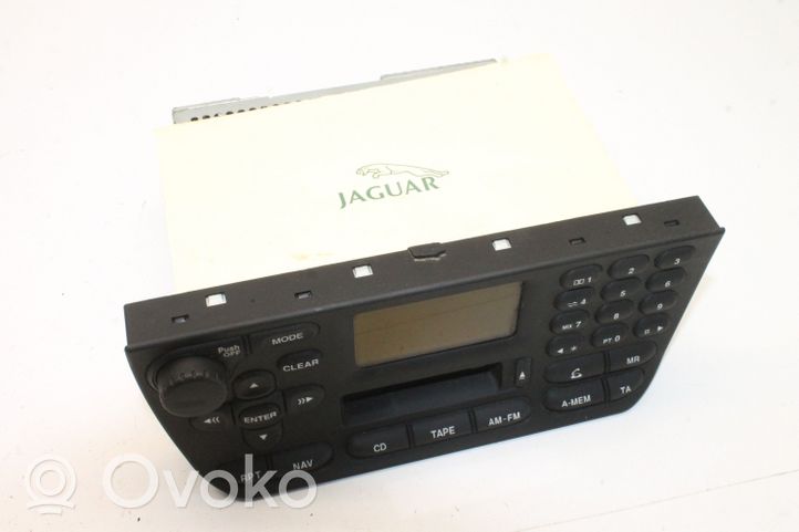 Jaguar XJ X308 Radio/CD/DVD/GPS-pääyksikkö LNF4100BA