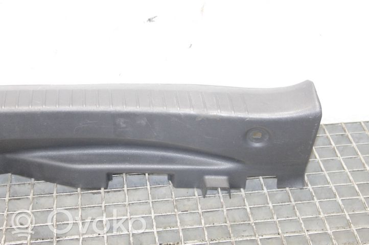 Nissan Qashqai+2 Osłona pasa bagażnika 84992JD00A