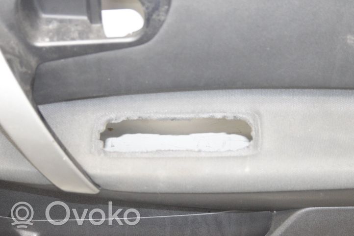 Nissan Qashqai+2 Boczki / Poszycie drzwi przednich 80922JD100