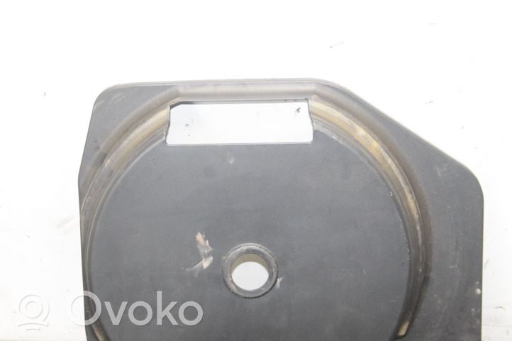 Audi A4 S4 B8 8K Vararenkaan osion verhoilu 8T0012116A