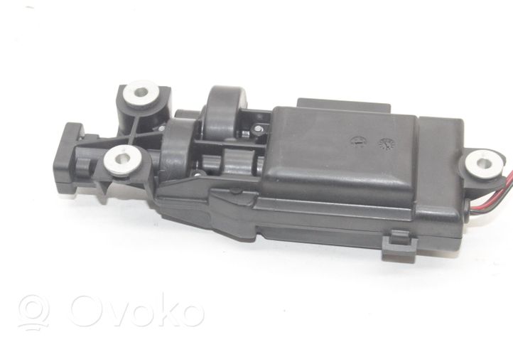 Audi A8 S8 D4 4H Rail de réglage hauteur de ceinture de sécurité 4H0857833