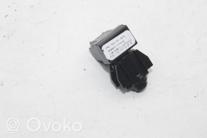 Audi A7 S7 4K8 Eļļas temperatūras sensors 4N0820541