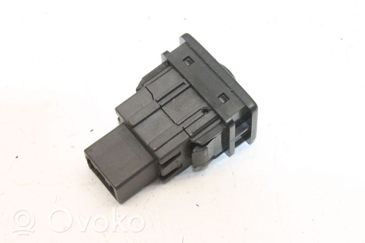 Toyota Yaris Przycisk / Pokrętło regulacji świateł 8415202090