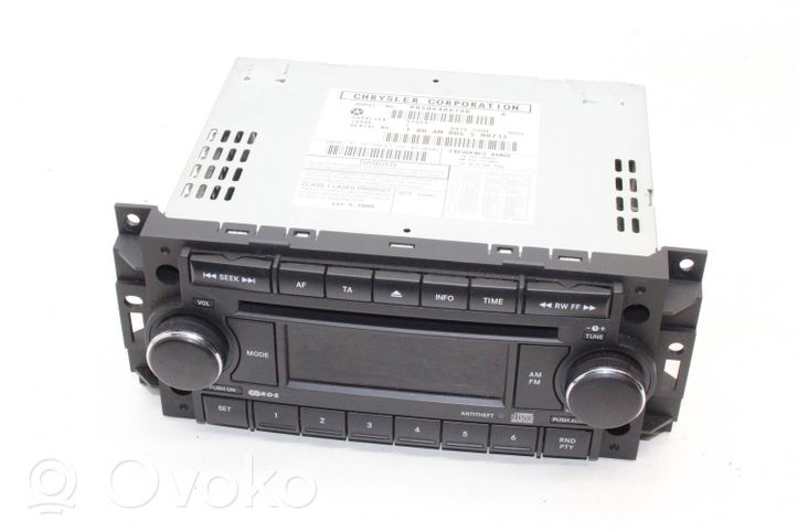 Jeep Grand Cherokee (WK) Unité principale radio / CD / DVD / GPS P0506407AD