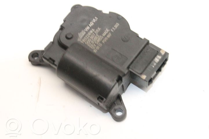 5Q0907511K Skoda Octavia Mk3 (5E) Air flap motor/actuator, 10.00 € | RRR