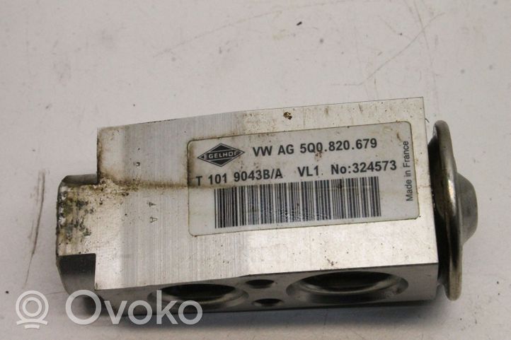 Skoda Octavia Mk3 (5E) Zawór rozprężny klimatyzacji A/C 5Q0820679