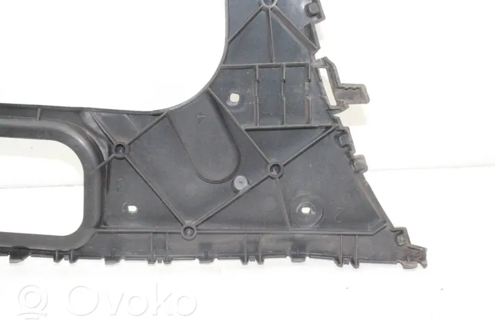 Audi Q7 4L Bumper support mounting bracket corner 4L0807453A