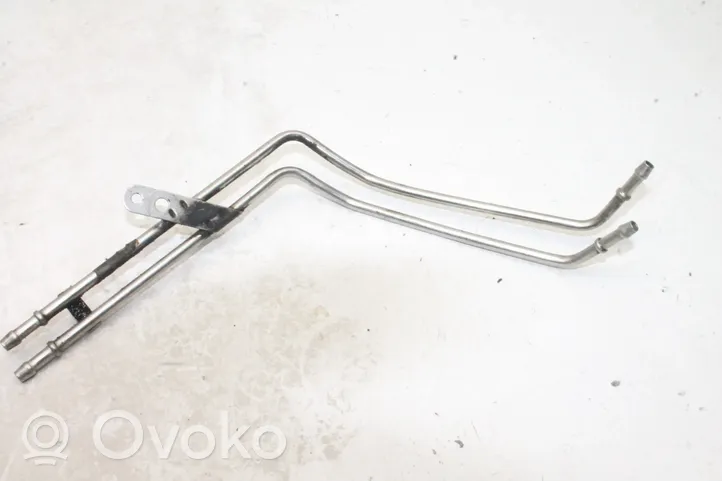 Land Rover Freelander 2 - LR2 Fuel line pipe 