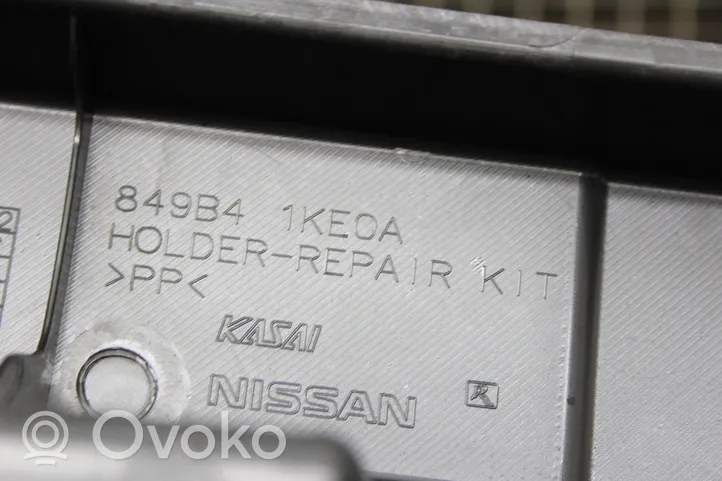 Nissan Juke I F15 Hansikaslokero 849B41KE0A