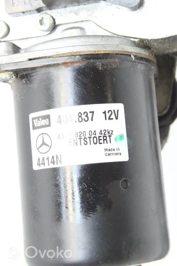 Mercedes-Benz SLK R171 Etupyyhkimen vivusto ja moottori A1718200442
