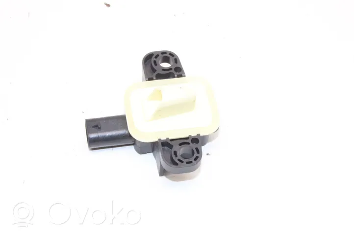 Infiniti Q30 Sensor impacto/accidente para activar Airbag A1668210351