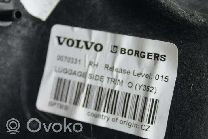 Volvo V60 Boczek / Tapicerka / bagażnika 39804324