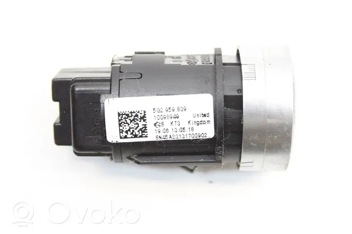 Volkswagen Golf VII Moottorin start-stop-painike/kytkin 5G2959839