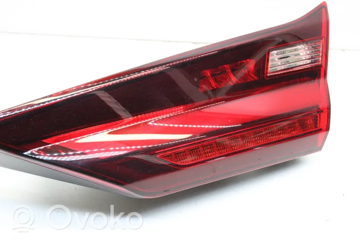 BMW 1 F40 Tailgate rear/tail lights 7450652