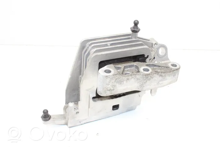 BMW 1 F40 Soporte de montaje del motor 8835564