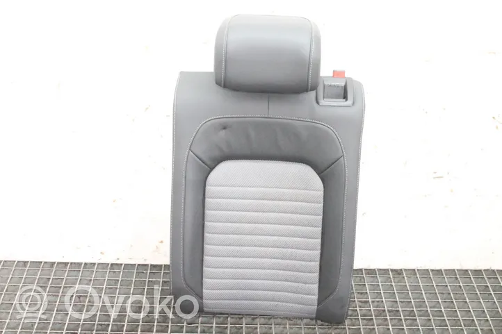 Volkswagen PASSAT B8 Fotele / Kanapa / Komplet RLINE