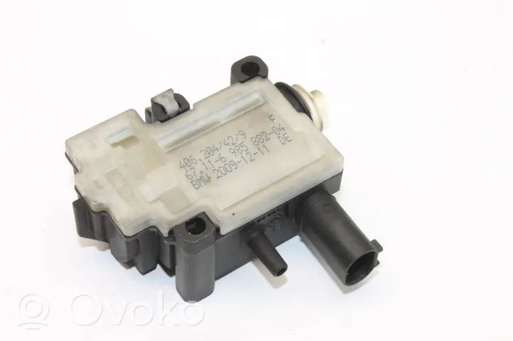 BMW X5 E70 Serratura del tappo del serbatoio del carburante 6985882