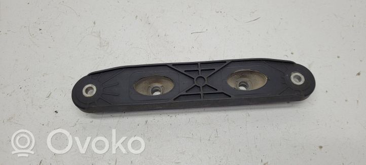 Audi A3 S3 8L Staffa/supporto di montaggio della marmitta 0110986a