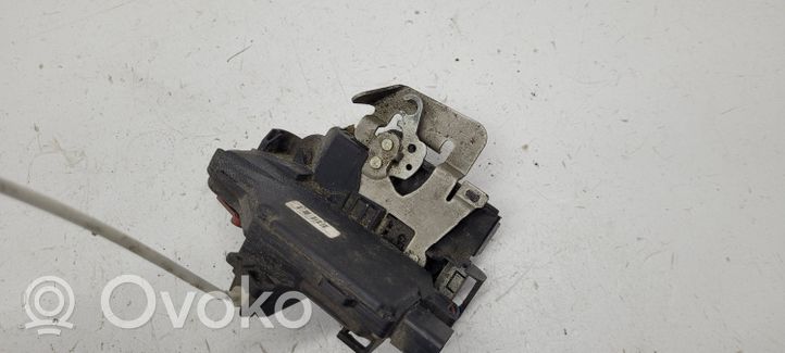 Audi A4 S4 B6 8E 8H Zamek drzwi przednich 8E2837015C