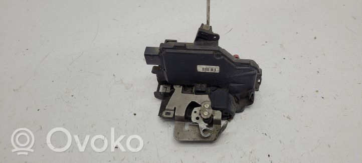 Audi A4 S4 B6 8E 8H Zamek drzwi przednich 8E2837015C