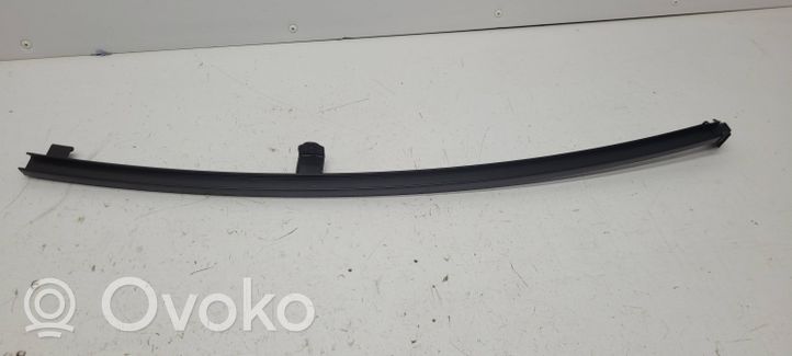 Toyota RAV 4 (XA50) Rail de pare-brise de porte arrière 231131