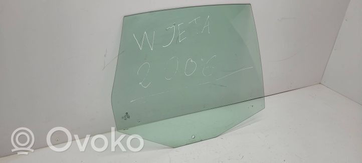 Volkswagen Jetta V Rear door window glass 