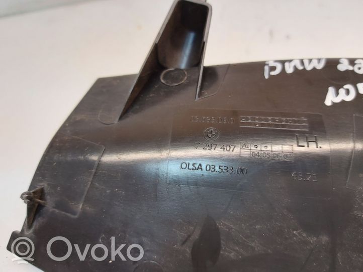 BMW 2 F45 Listwa pod lampę przednią 7297408