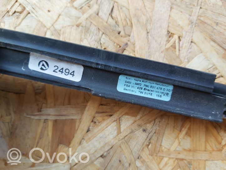 Seat Alhambra (Mk2) Windshield trim 7N0837476