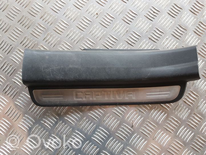 Chevrolet Captiva Etuoven kynnyksen suojalista 96630473