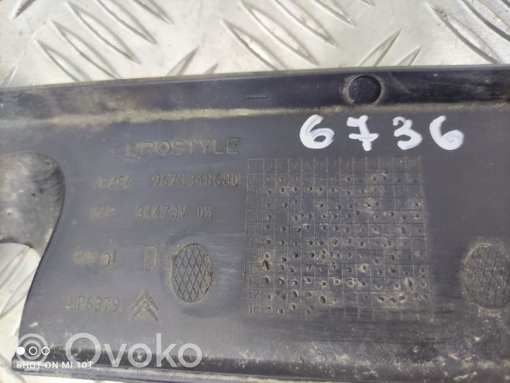 Citroen C4 Cactus Galinio slenksčio apdaila (išorinė) 9673348680