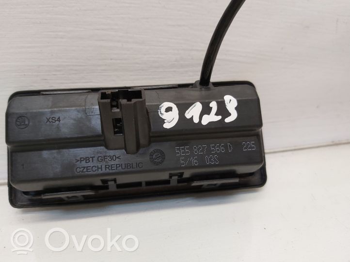 Skoda Octavia Mk3 (5E) Uchwyt / Rączka klapy tylnej / bagażnika z kamerą 5E5827566D