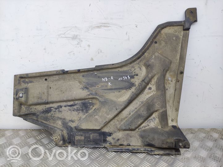 Mercedes-Benz A W176 Alustakaukalon verhoilu A2466840600