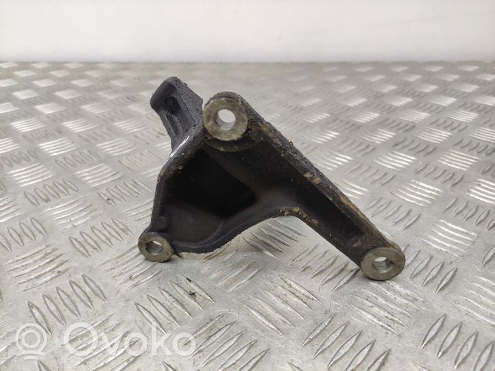 Volvo V70 Driveshaft support bearing bracket 