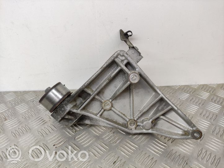 Suzuki Grand Vitara II Staffa di montaggio del compressore dell’A/C 9511076K0