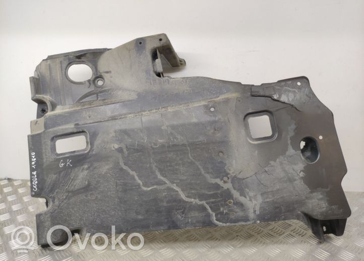 Toyota Corolla E210 E21 Couvre-soubassement inférieur 5762802160