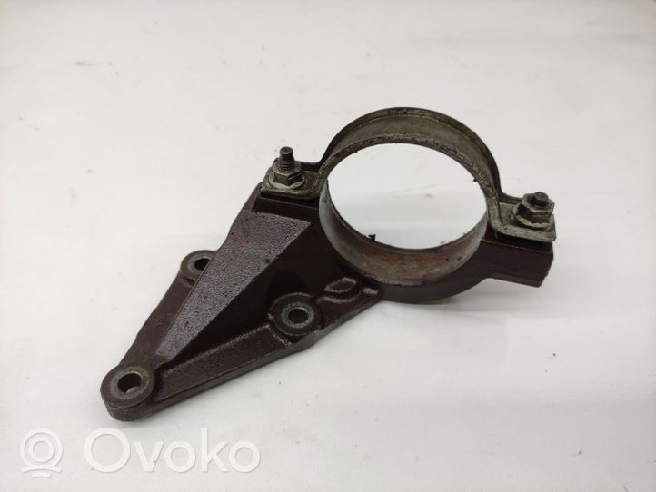 Ford Focus Staffa del cuscinetto di supporto dell’albero di trasmissione BV613K305TA