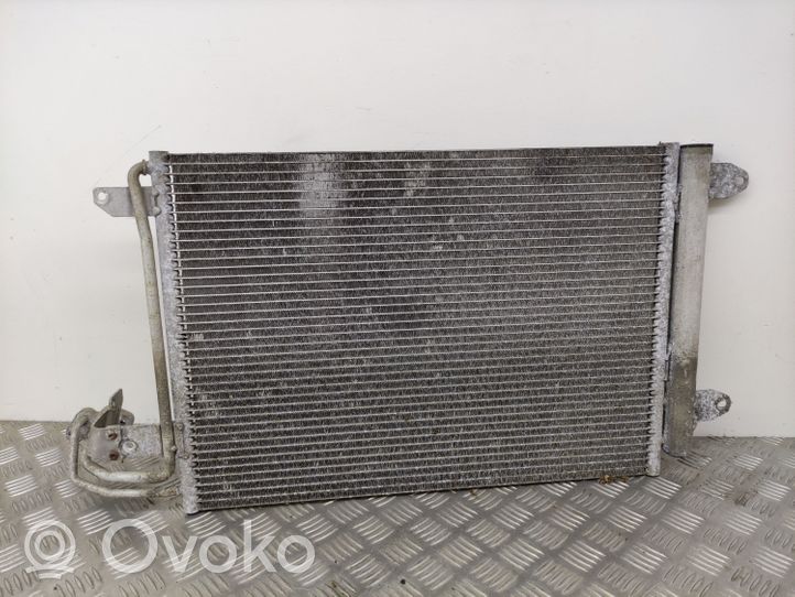 Volkswagen Golf VI Radiateur condenseur de climatisation 1K0820411