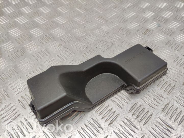 Toyota Aygo AB40 Fuse box cover 