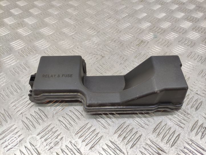 Toyota Aygo AB40 Fuse box cover 