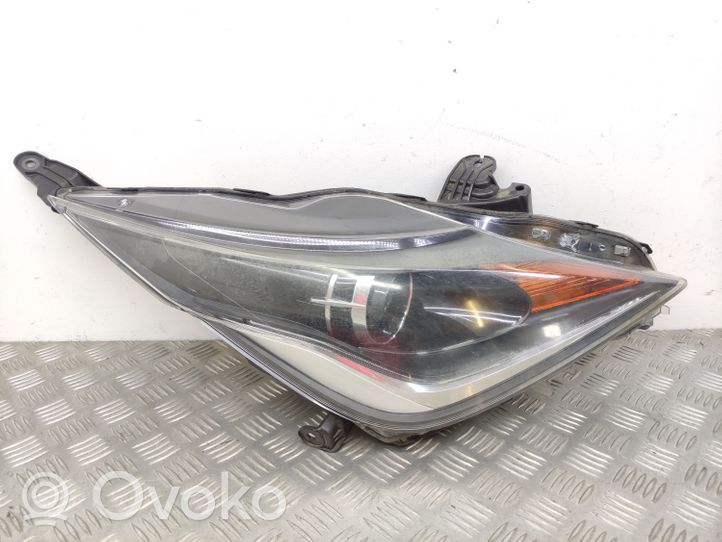 Toyota Aygo AB40 Lampa przednia 9922681017