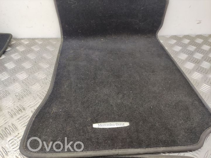 Mercedes-Benz E C207 W207 Car floor mat set A2076840303